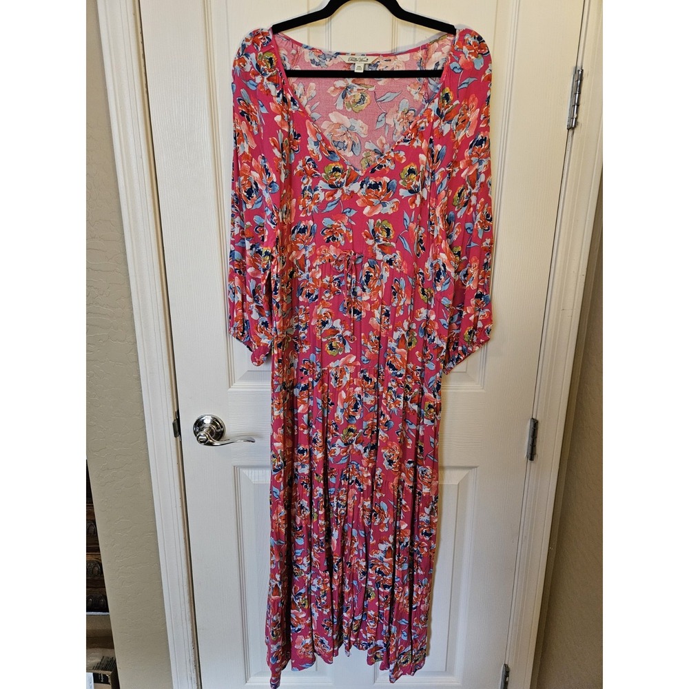 The Pioneer Woman V-Neck Puff 3/4 Sleeves Floral Tiered Maxi Dress, Plus 2XL